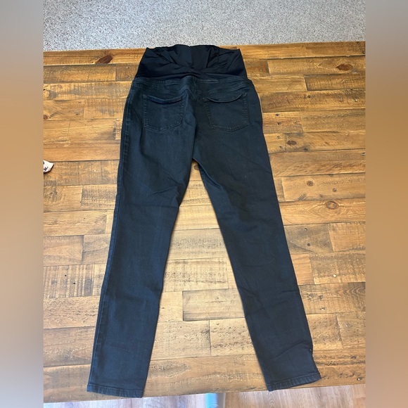 Isabel Maternity Skinny Jean - Picture 4 of 5